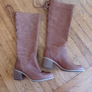 TIMBERLAND COGNAC SIZE 9